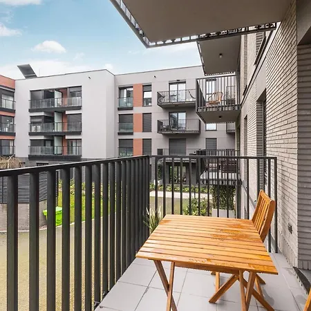 Apartment Nadmotlawie Riverside & Gym By Downtown